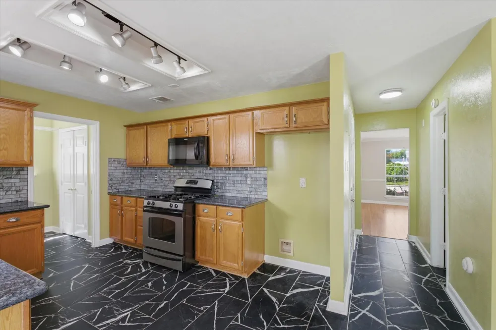 7210 Hazel Cove Drive Houston, TX 77095