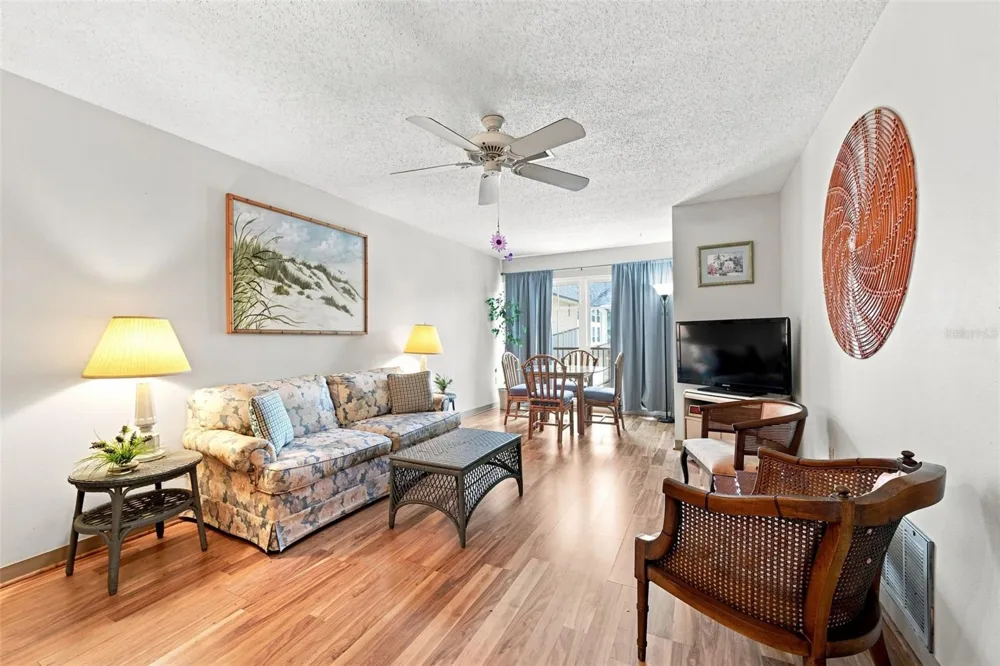 2700 BAYSHORE BOULEVARD #2204 Dunedin, FL 34698