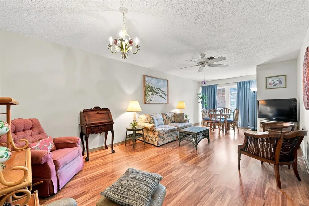 2700 BAYSHORE BOULEVARD #2204 Dunedin, FL 34698