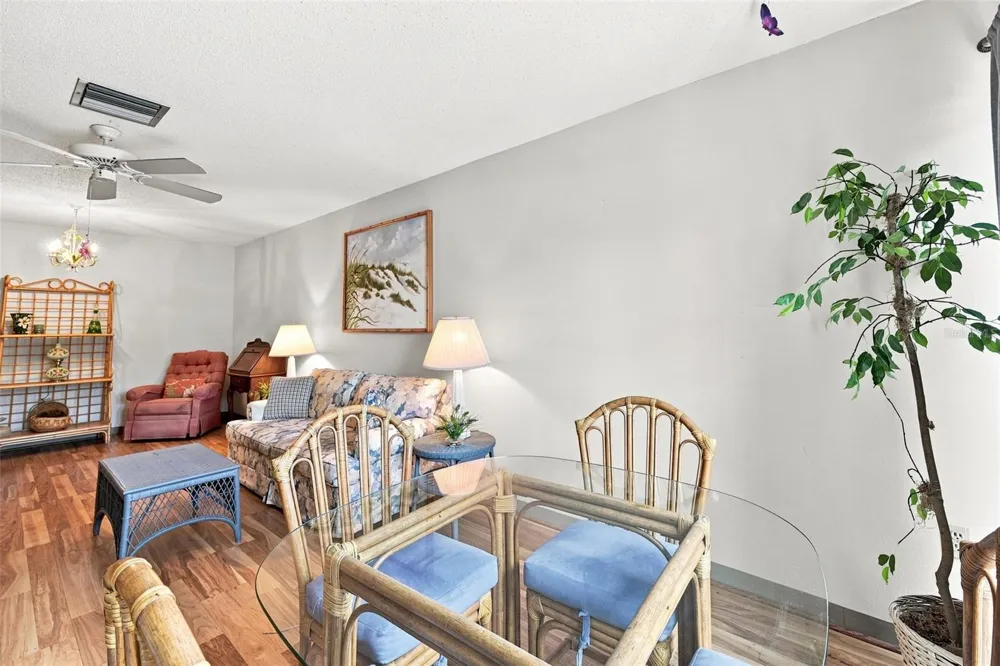 2700 BAYSHORE BOULEVARD #2204 Dunedin, FL 34698