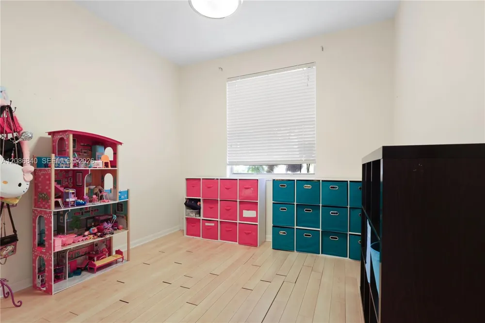 19331 SW 15th St Pembroke Pines, FL 33029