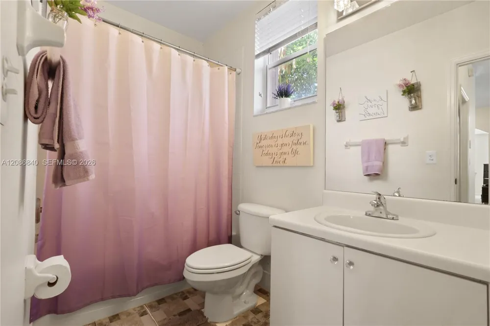 19331 SW 15th St Pembroke Pines, FL 33029