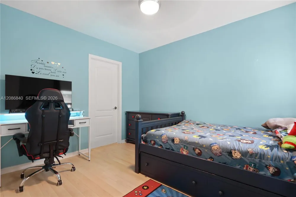 19331 SW 15th St Pembroke Pines, FL 33029