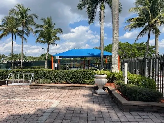 19331 SW 15th St Pembroke Pines, FL 33029