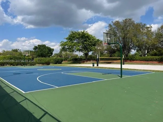 19331 SW 15th St Pembroke Pines, FL 33029