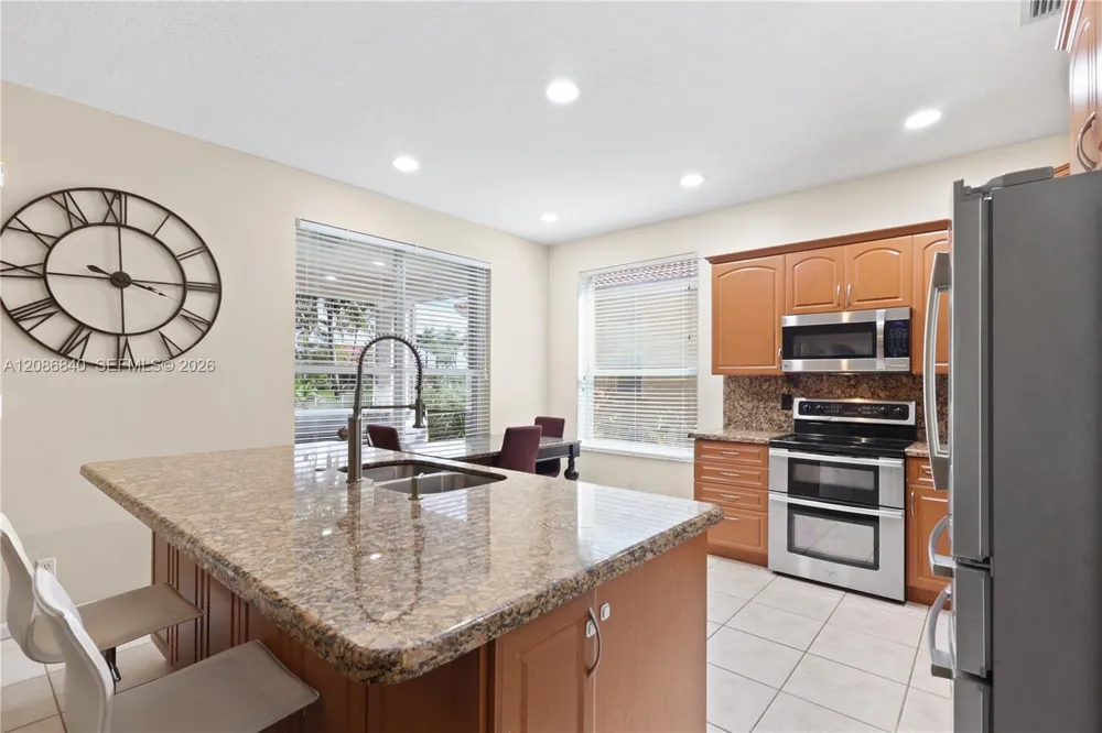 19331 SW 15th St Pembroke Pines, FL 33029