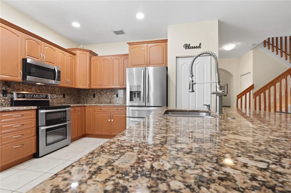 19331 SW 15th St Pembroke Pines, FL 33029