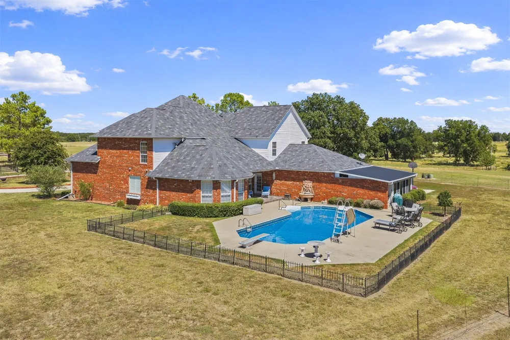 1599 Cardinal Road Lone Grove, OK 73443