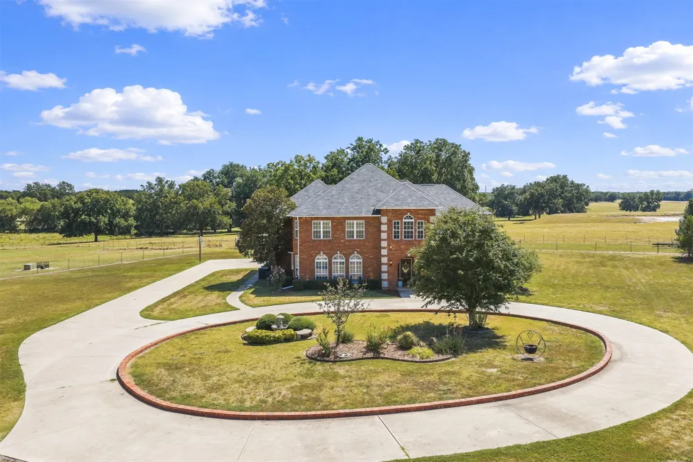 1599 Cardinal Road Lone Grove, OK 73443