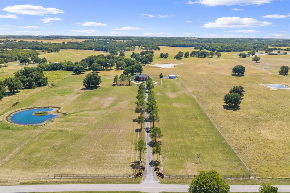 1599 Cardinal Road Lone Grove, OK 73443