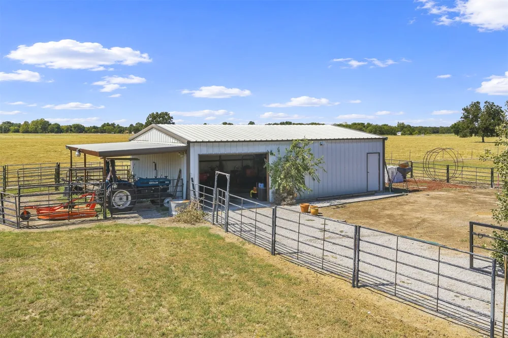 1599 Cardinal Road Lone Grove, OK 73443