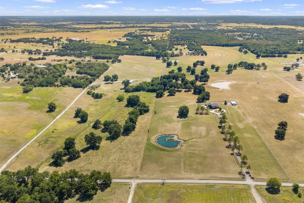 1599 Cardinal Road Lone Grove, OK 73443