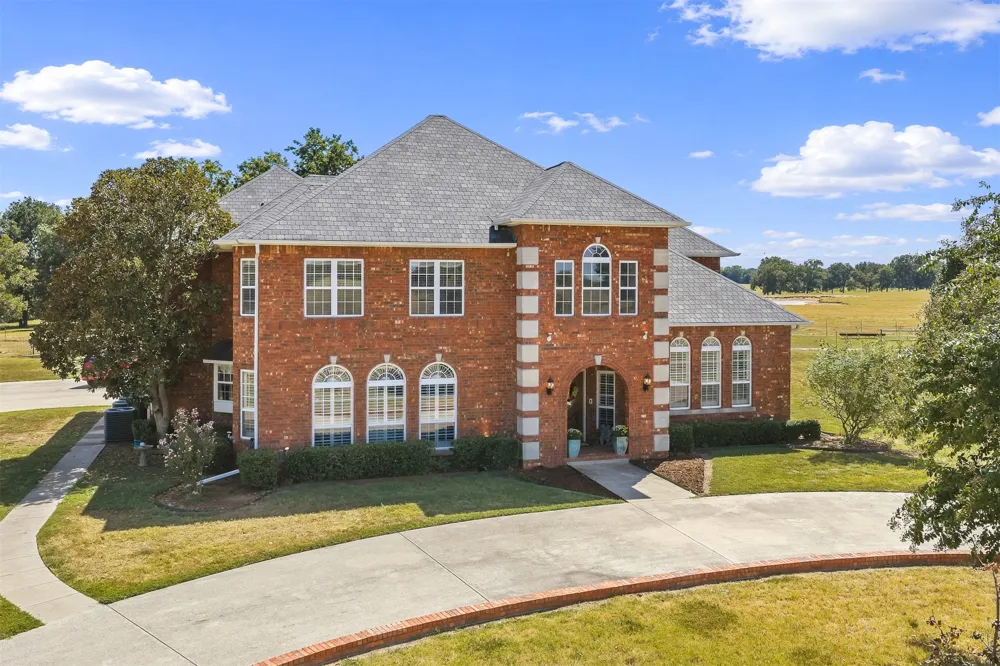 1599 Cardinal Road Lone Grove, OK 73443
