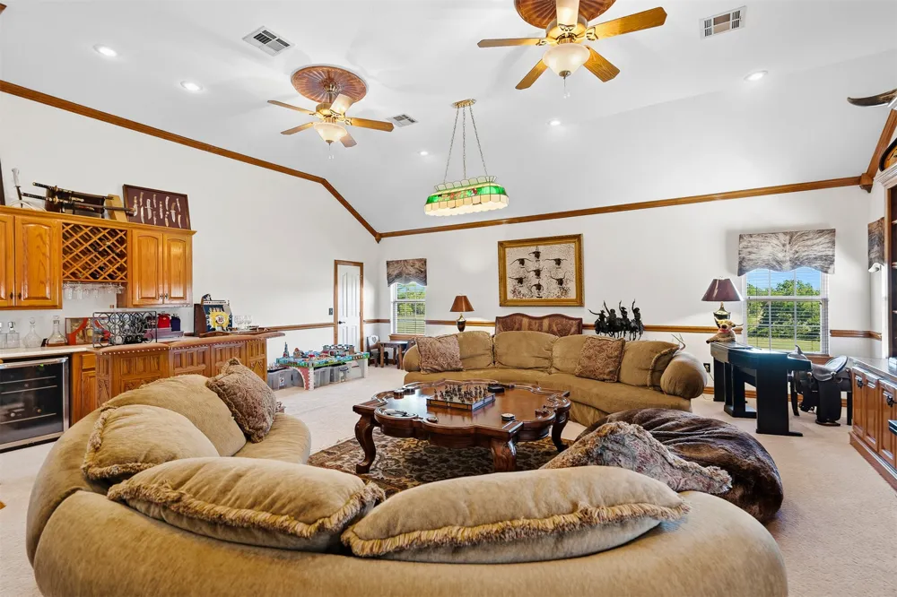 1599 Cardinal Road Lone Grove, OK 73443