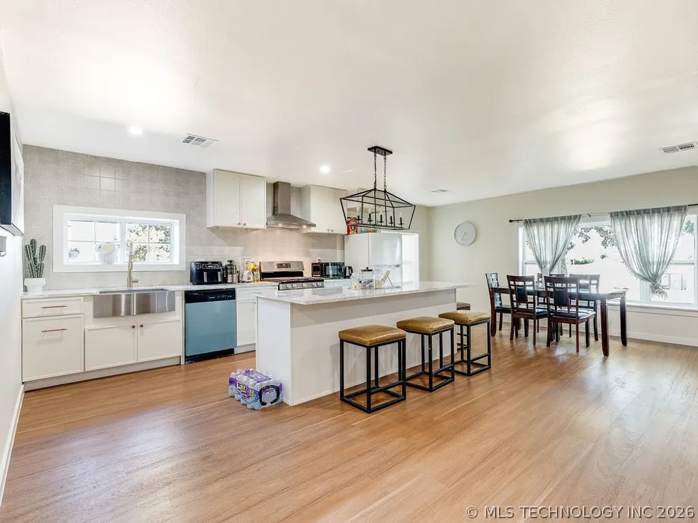 120 Pruitt Road Ada, OK 74820