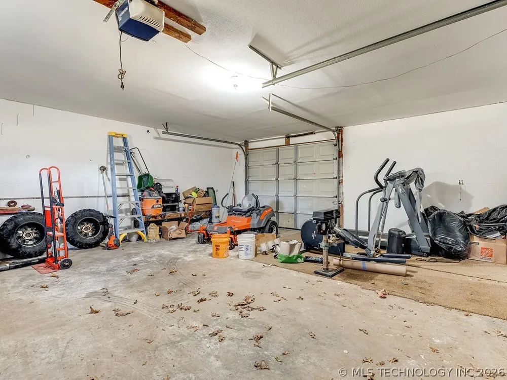 120 Pruitt Road Ada, OK 74820