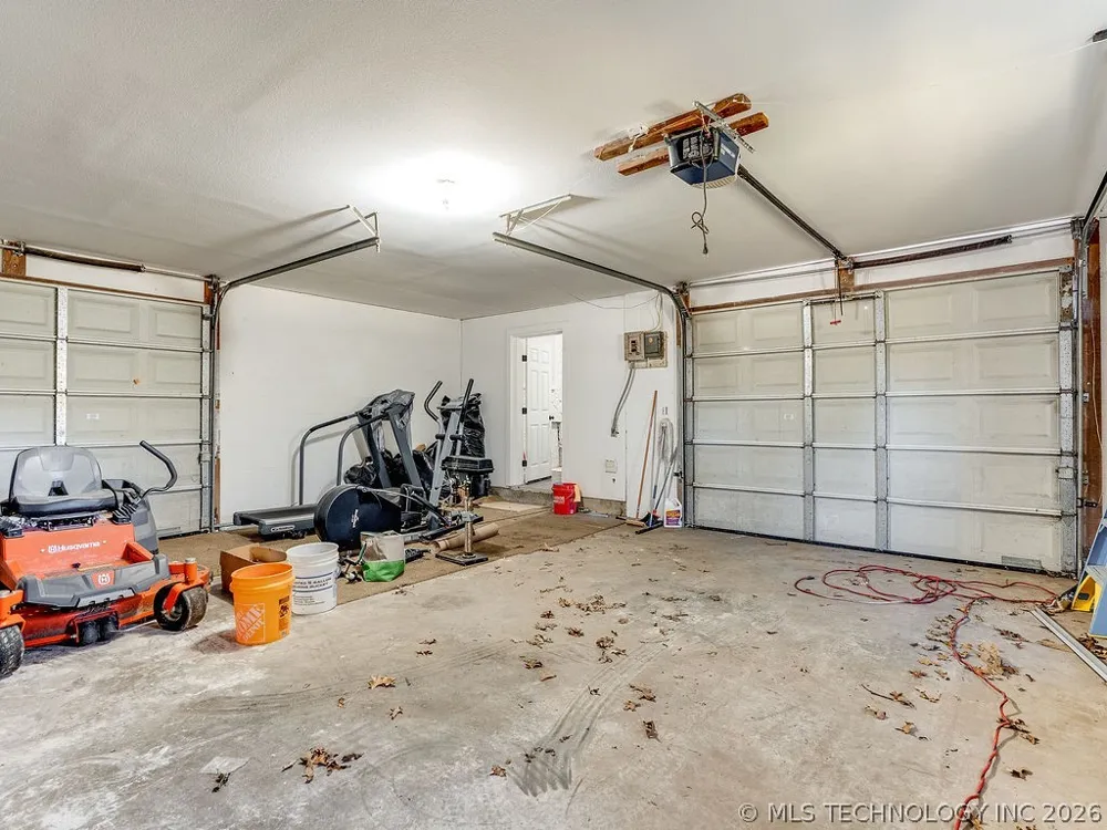 120 Pruitt Road Ada, OK 74820
