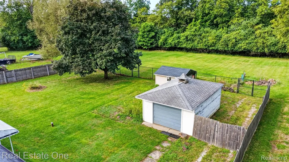 25275 Ravine Street Southfield City, MI 48033