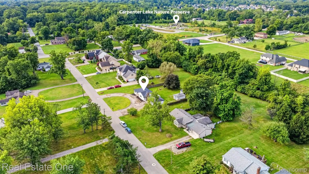 25275 Ravine Street Southfield City, MI 48033