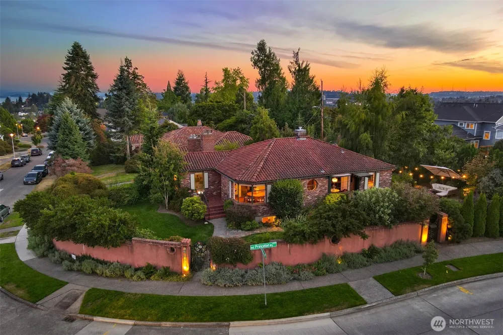 6049 Princeton Avenue NE Seattle, WA 98115