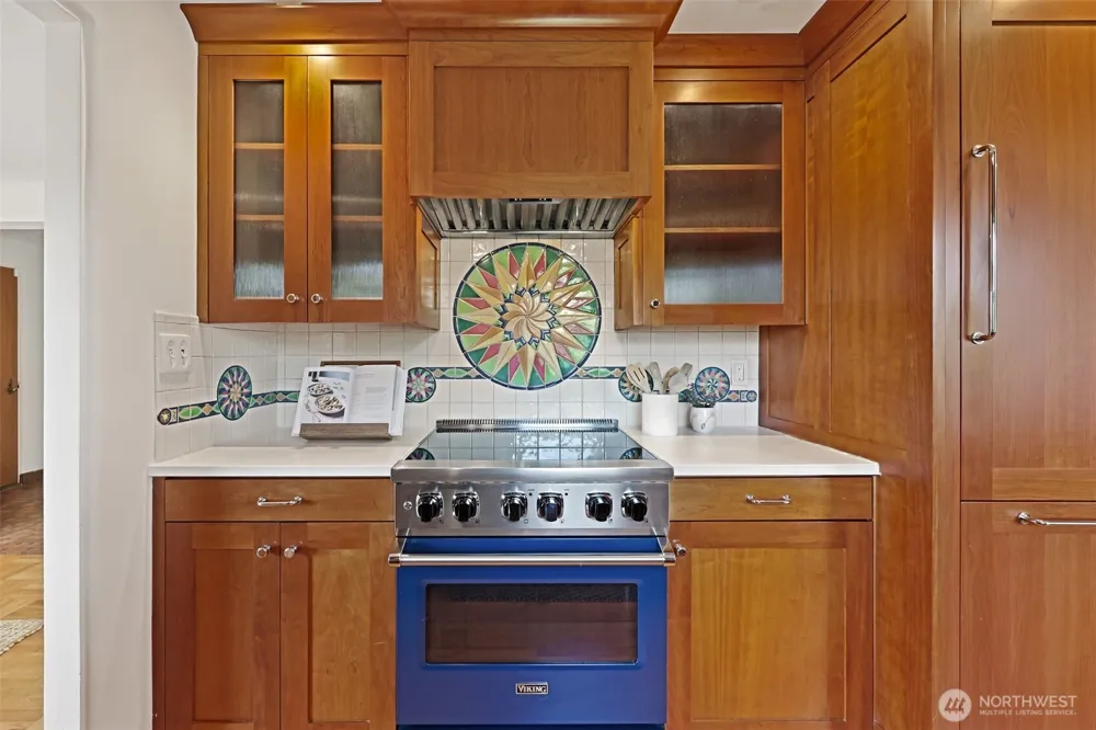 6049 Princeton Avenue NE Seattle, WA 98115