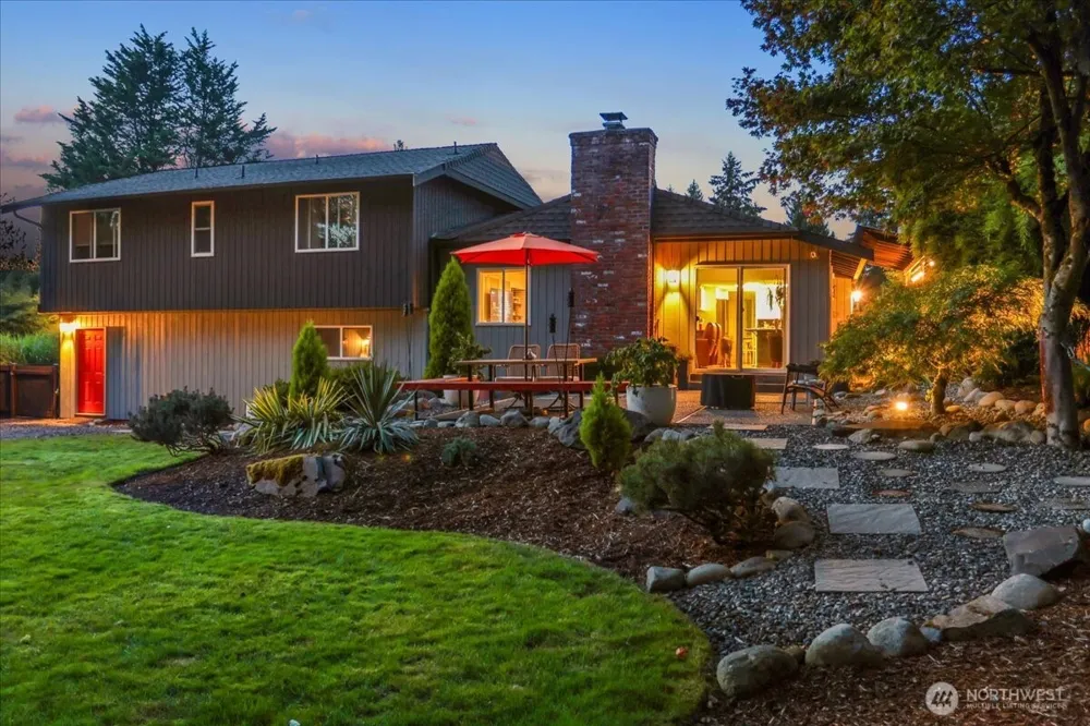2404 36th Avenue SE Puyallup, WA 98374