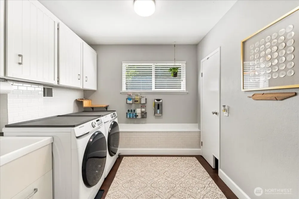 2404 36th Avenue SE Puyallup, WA 98374