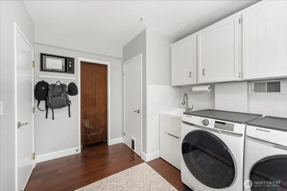 2404 36th Avenue SE Puyallup, WA 98374
