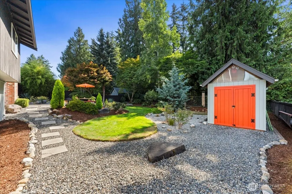 2404 36th Avenue SE Puyallup, WA 98374