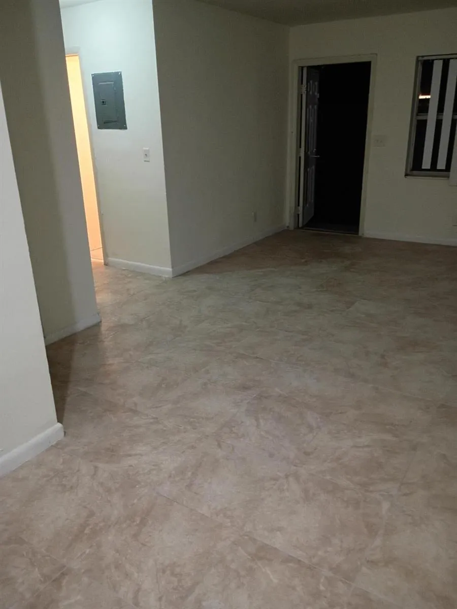 1845 NW 55TH AVENUE #4 Lauderhill, FL 33313