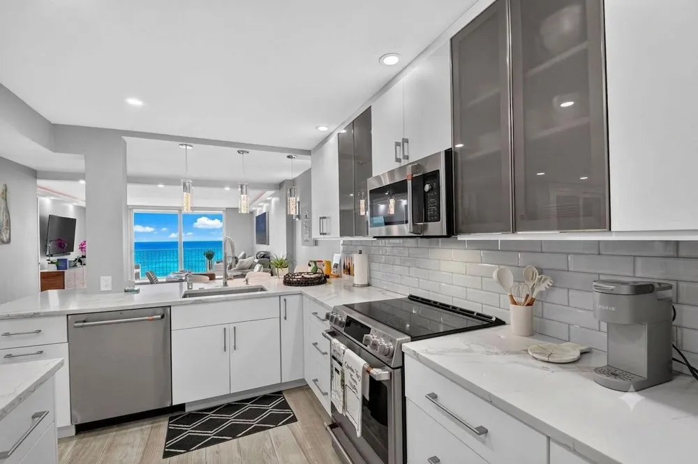 3580 S OCEAN BOULEVARD #4F South Palm Beach, FL 33480