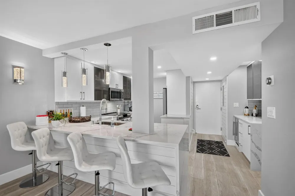 3580 S OCEAN BOULEVARD #4F South Palm Beach, FL 33480