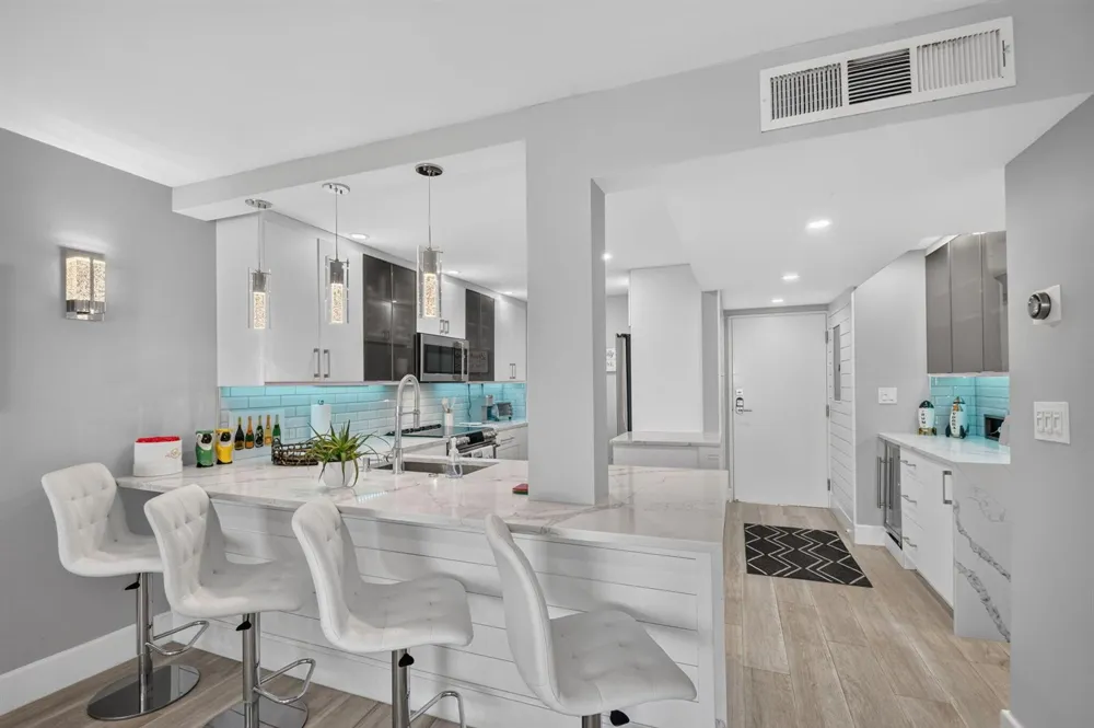 3580 S OCEAN BOULEVARD #4F South Palm Beach, FL 33480
