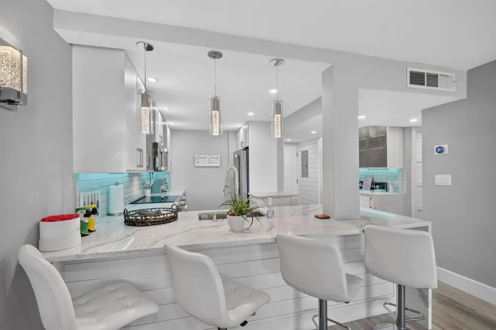 3580 S OCEAN BOULEVARD #4F South Palm Beach, FL 33480