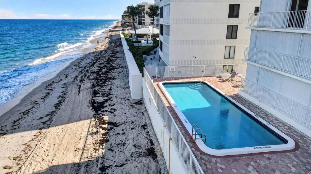 3580 S OCEAN BOULEVARD #4F South Palm Beach, FL 33480