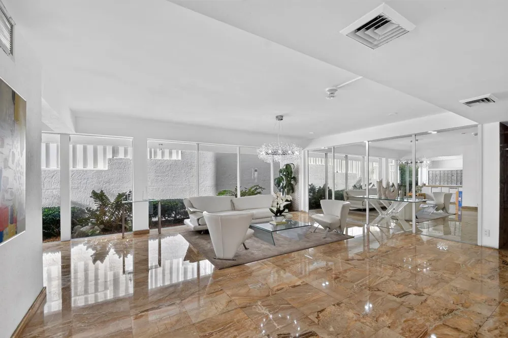 3580 S OCEAN BOULEVARD #4F South Palm Beach, FL 33480