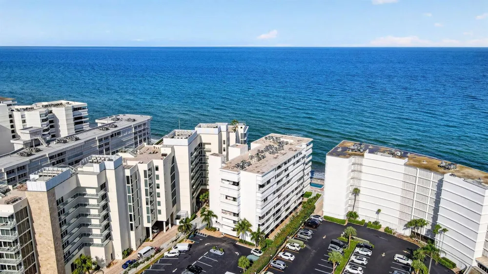 3580 S OCEAN BOULEVARD #4F South Palm Beach, FL 33480