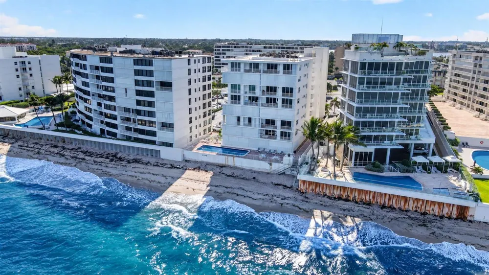 3580 S OCEAN BOULEVARD #4F South Palm Beach, FL 33480
