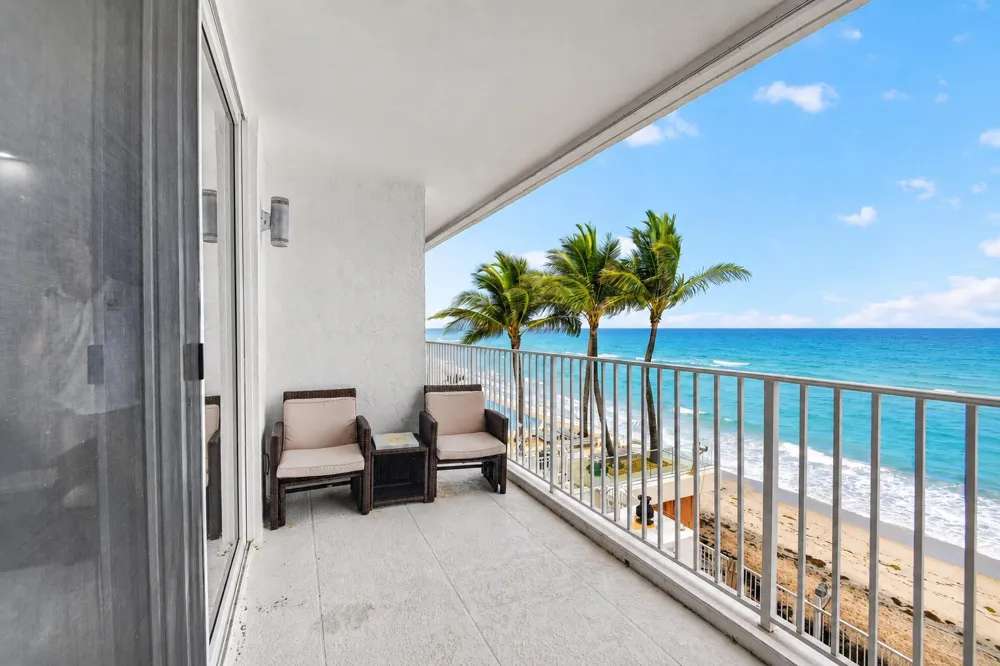 3580 S OCEAN BOULEVARD #4F South Palm Beach, FL 33480