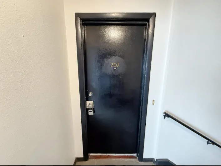 4811 Live Oak Street #202 Dallas, TX 75204