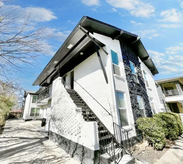 4811 Live Oak Street #202 Dallas, TX 75204