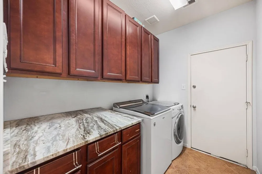 4206 Windmill Hill Drive Richmond, TX 77407