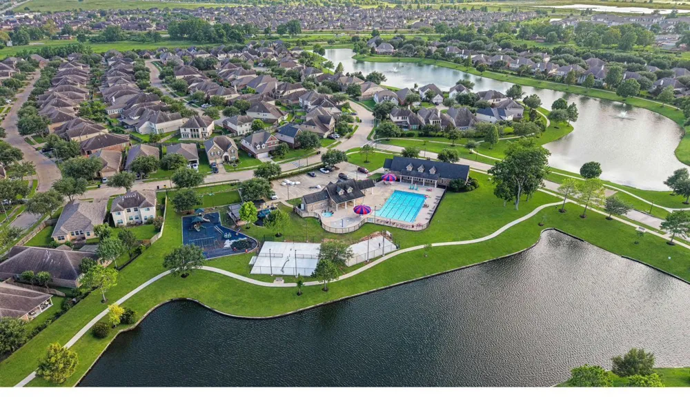 4206 Windmill Hill Drive Richmond, TX 77407
