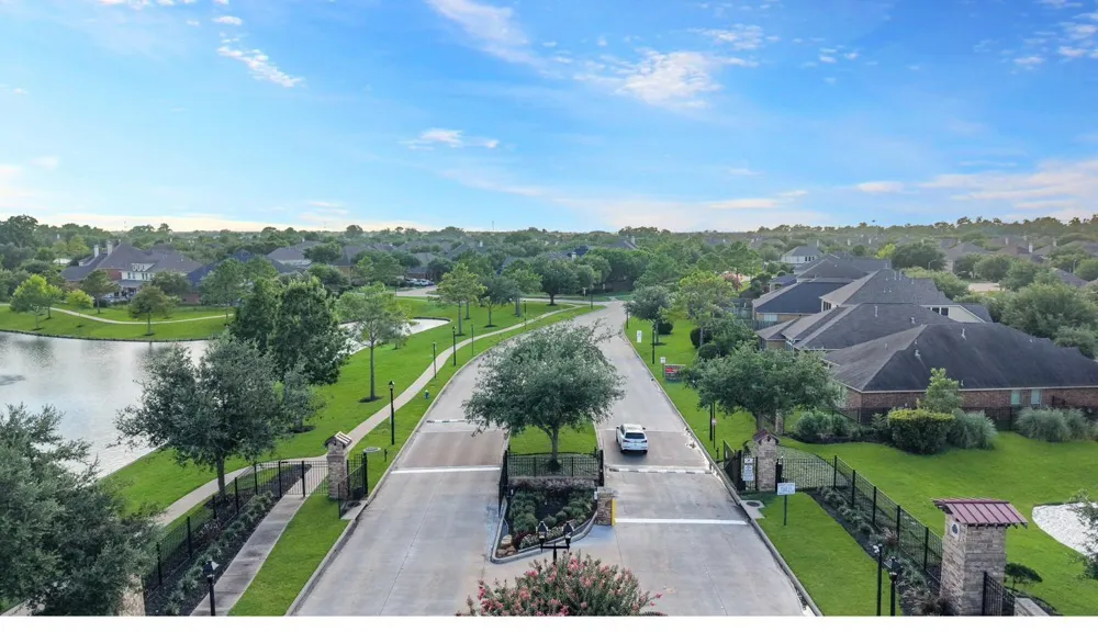 4206 Windmill Hill Drive Richmond, TX 77407
