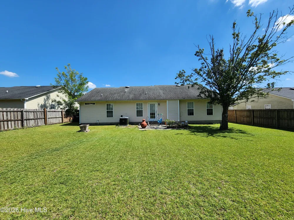 302 Carlisle Court Jacksonville, NC 28540