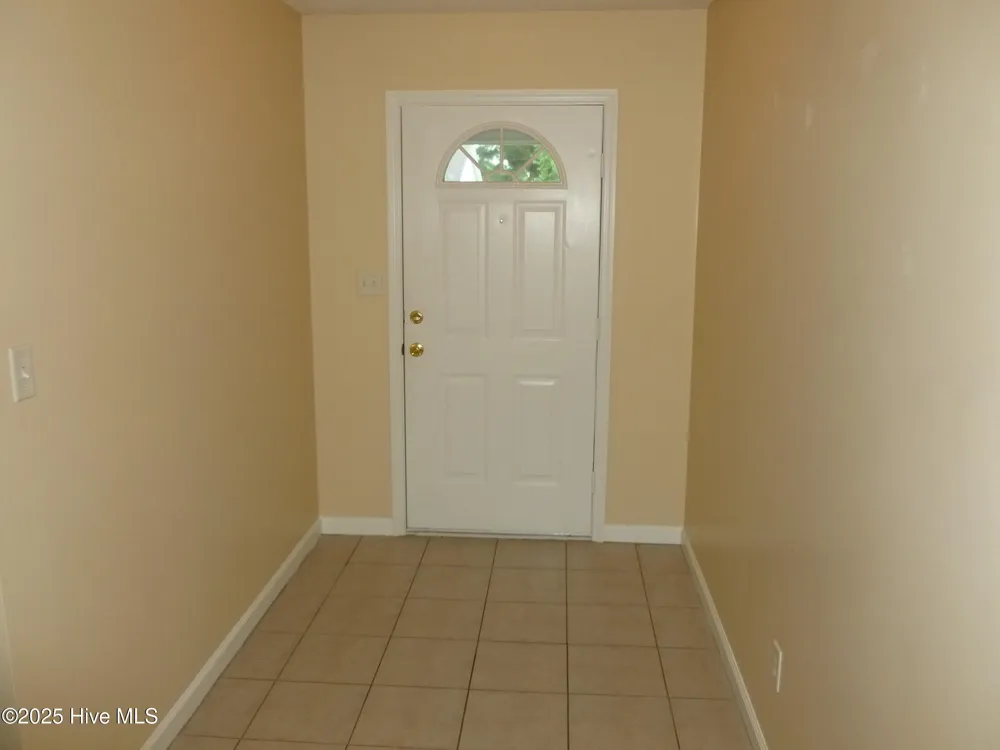 302 Carlisle Court Jacksonville, NC 28540