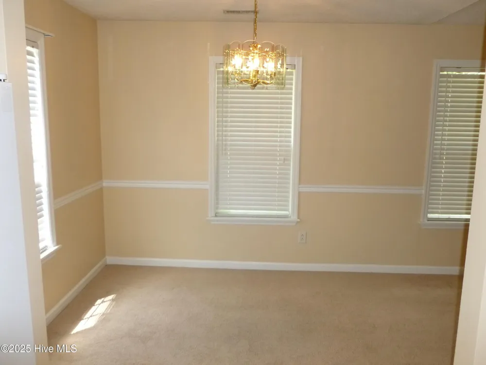 302 Carlisle Court Jacksonville, NC 28540