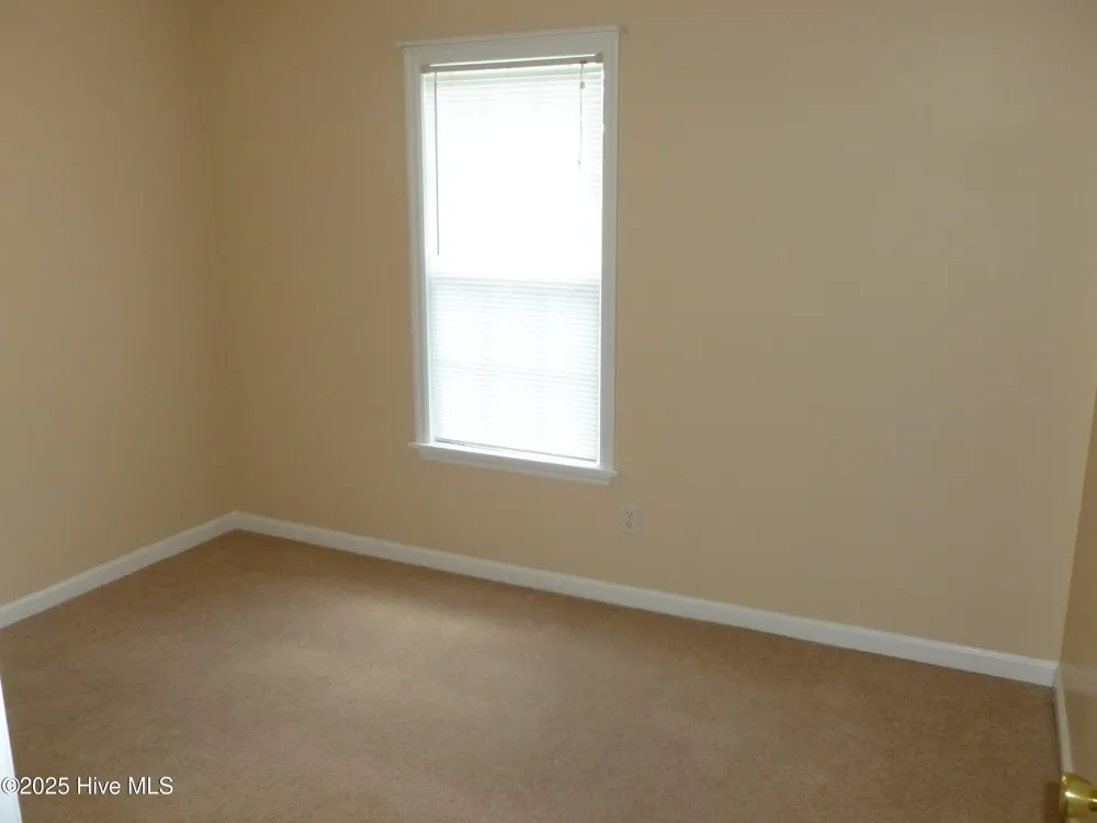 302 Carlisle Court Jacksonville, NC 28540