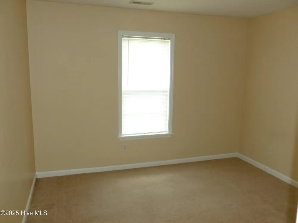 302 Carlisle Court Jacksonville, NC 28540