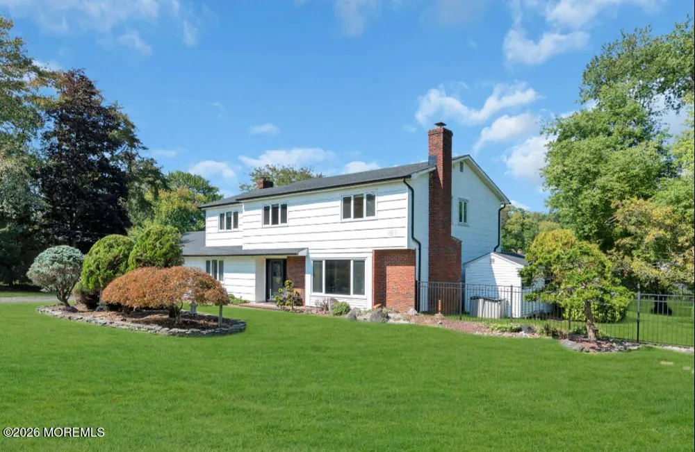 11 Cooper Drive Howell, NJ 07731